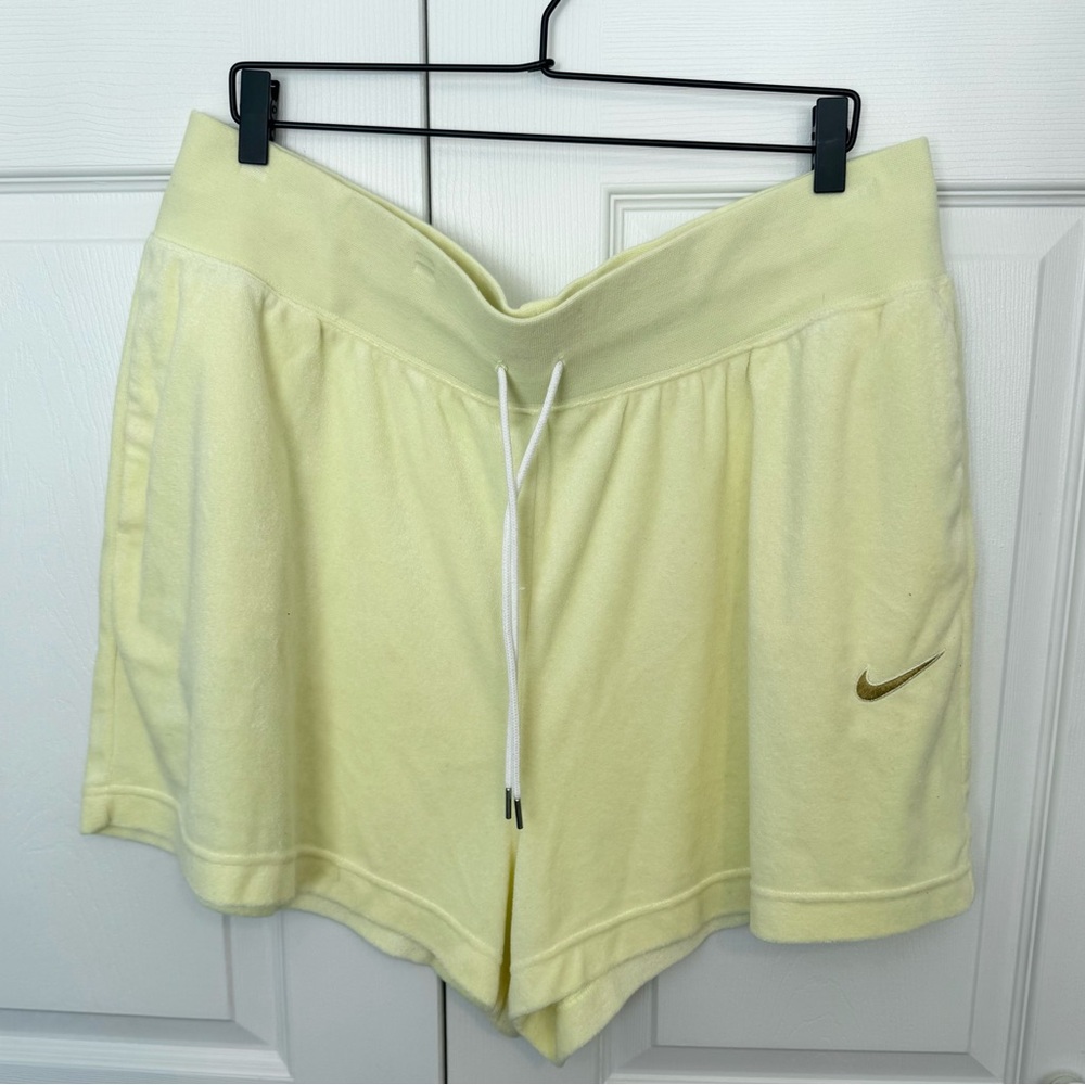 Nike Women's Terry Cloth Yellow Shorts XL - Plus Size 1X